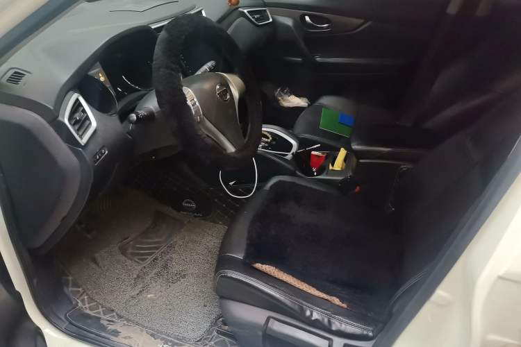 Used Nissan X-Trail 2014 2.0L CVT Comfort Edition 2WD Left Front Seat