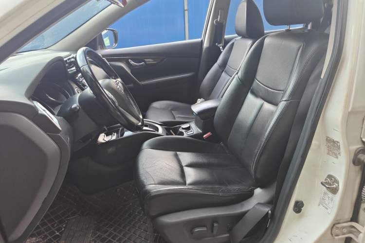 Used Nissan X-Trail 2014 2.5L CVT Ultimate Edition 4WD Left Front Seat