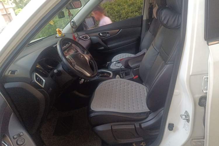 Used Nissan X-Trail 2014 2.0L CVT Comfort Edition 2WD Left Front Seat