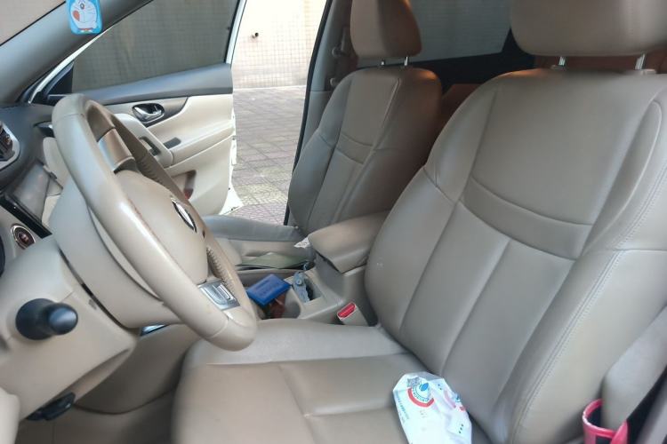 Used Nissan X-Trail 2014 2.0L CVT Comfort Edition 2WD Left Front Seat