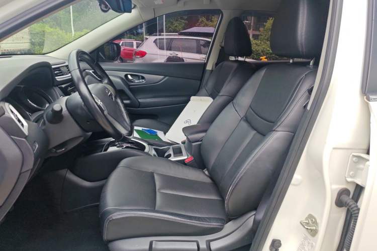 Used Nissan X-Trail 2014 2.0L CVT Comfort Edition 2WD Left Front Seat
