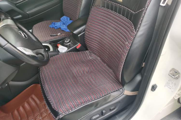 Used Nissan X-Trail 2014 2.5L CVT Leading Edition 4WD Left Front Seat