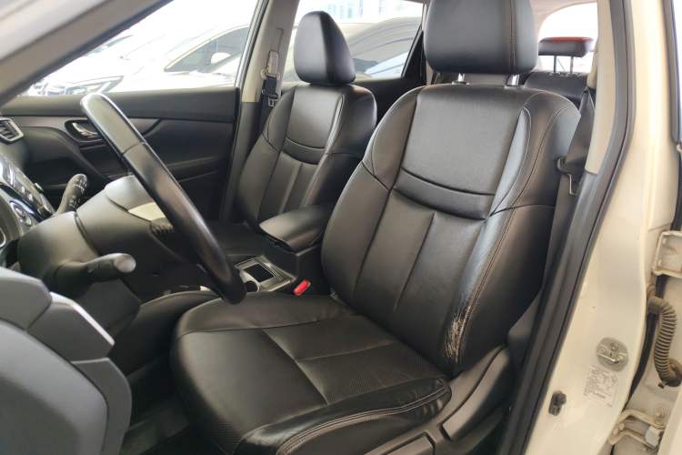 Used Nissan X-Trail 2014 2.0L CVT Comfort Edition 2WD Left Front Seat