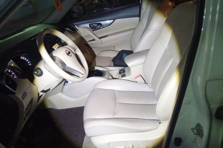 Used Nissan X-Trail 2014 2.5L CVT Luxury Edition 4WD Left Front Seat