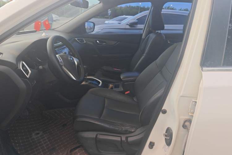 Used Nissan X-Trail 2014 2.0L CVT Comfort Edition 2WD Left Front Seat
