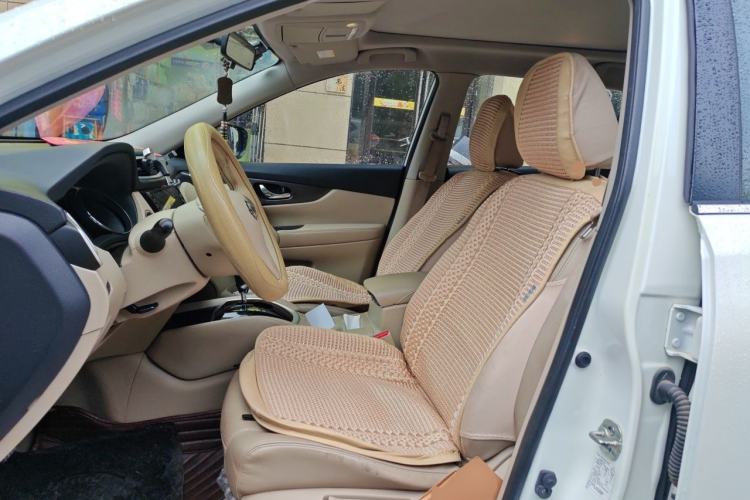 Used Nissan X-Trail 2014 2.0L CVT Comfort Edition 2WD Left Front Seat
