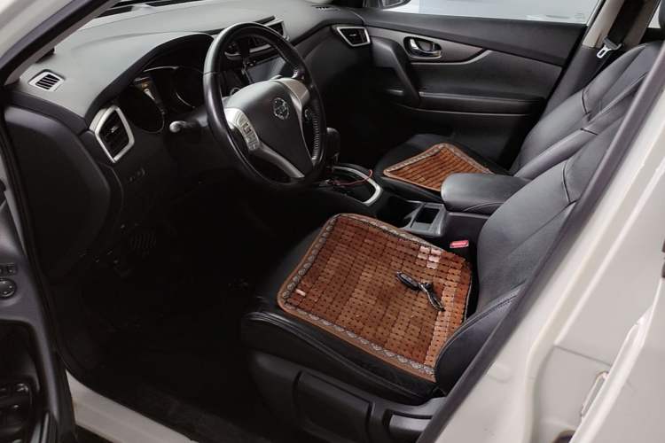 Used Nissan X-Trail 2014 2.0L CVT Comfort Edition 2WD Left Front Seat