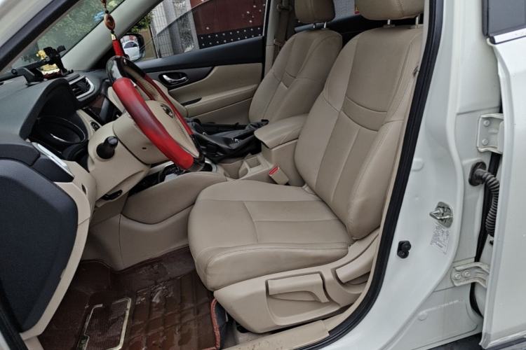 Used Nissan X-Trail 2014 2.0L CVT Comfort Edition 2WD Left Front Seat