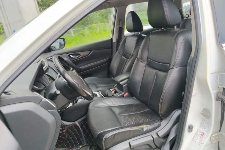 Used Nissan X-Trail 2014 2.0L CVT Comfort Edition 2WD Left Front Seat