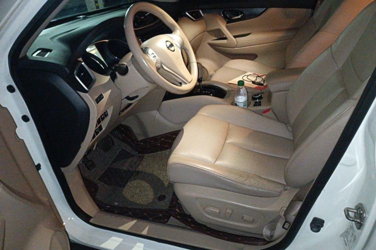 Used Nissan X-Trail 2014 2.5L CVT Luxury Edition 4WD Left Front Seat