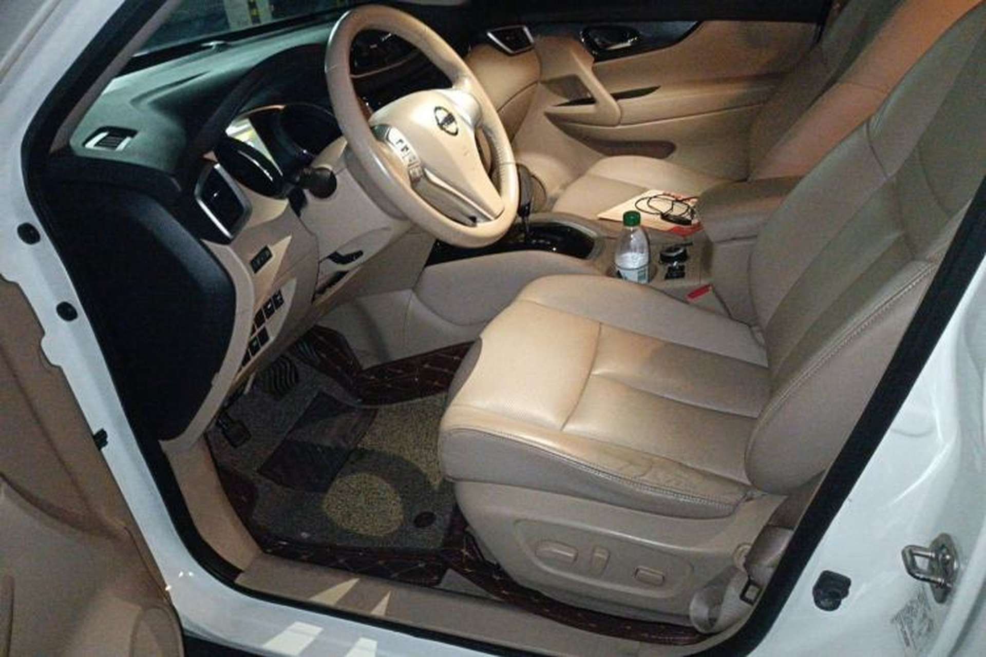 Used Nissan X-Trail 2014 2.5L CVT Luxury Edition 4WD Left Front Seat