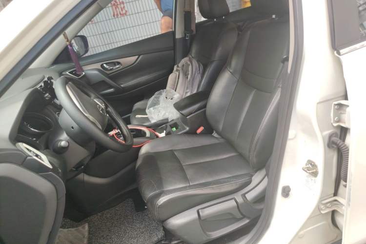 Used Nissan X-Trail 2014 2.0L CVT Comfort Edition 2WD Left Front Seat