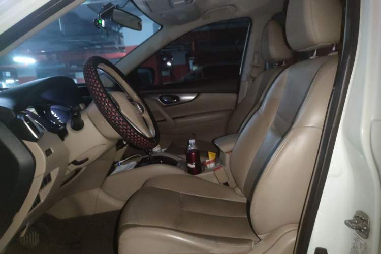 Used Nissan X-Trail 2014 2.0L CVT Comfort Edition 2WD Left Front Seat
