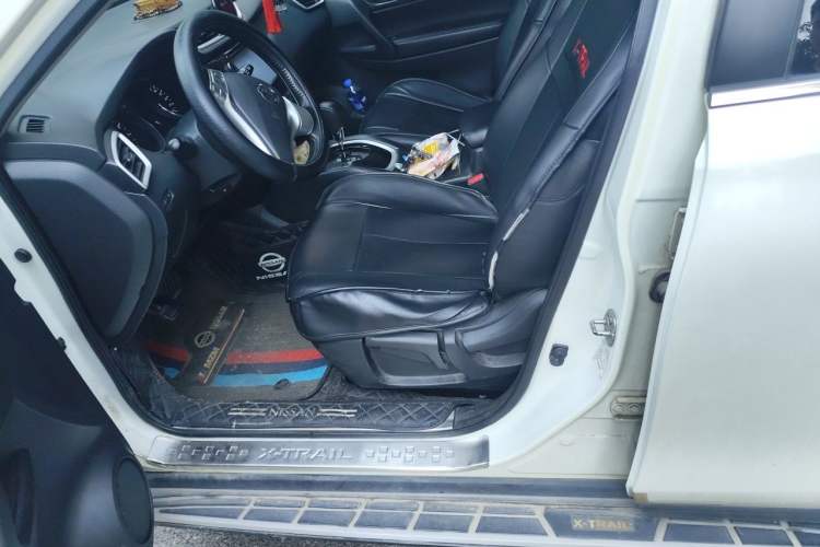 Used Nissan X-Trail 2014 2.0L CVT Comfort Edition 2WD Left Front Seat