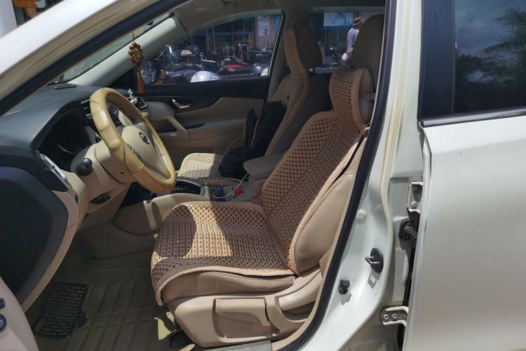 Used Nissan X-Trail 2014 2.0L CVT Comfort Edition 2WD Left Front Seat