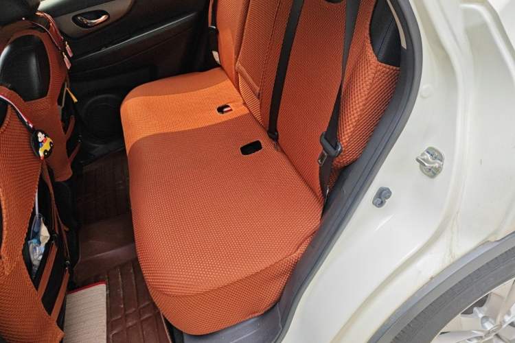 Used Nissan X-Trail 2014 2.0L CVT Comfort Edition 2WD Left Rear Seat