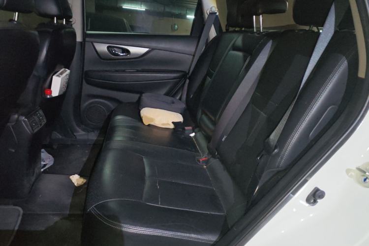 Used Nissan X-Trail 2014 2.0L CVT Comfort Edition 2WD Left Rear Seat