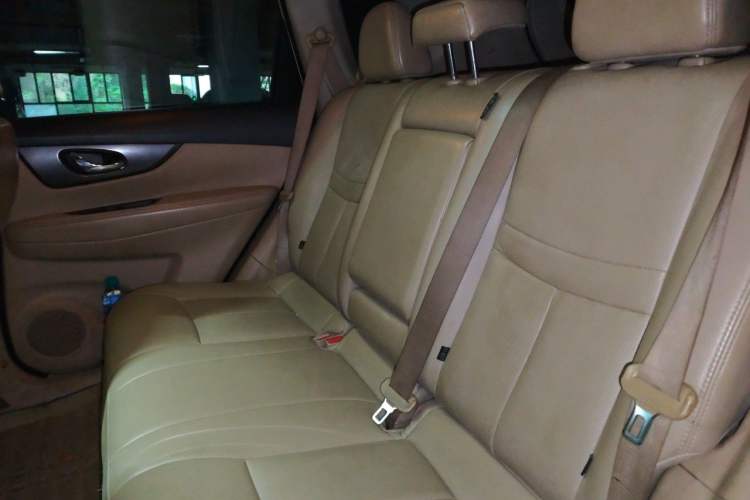 Used Nissan X-Trail 2014 2.0L CVT Comfort Edition 2WD Left Rear Seat