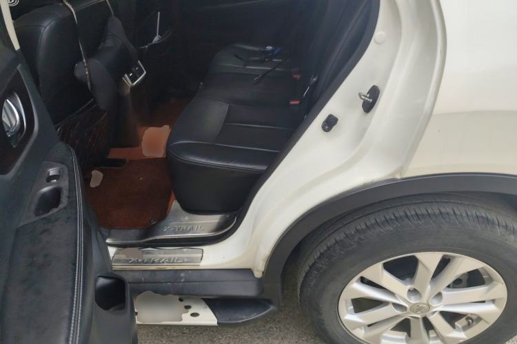 Used Nissan X-Trail 2014 2.0L CVT Comfort Edition 2WD Left Rear Seat