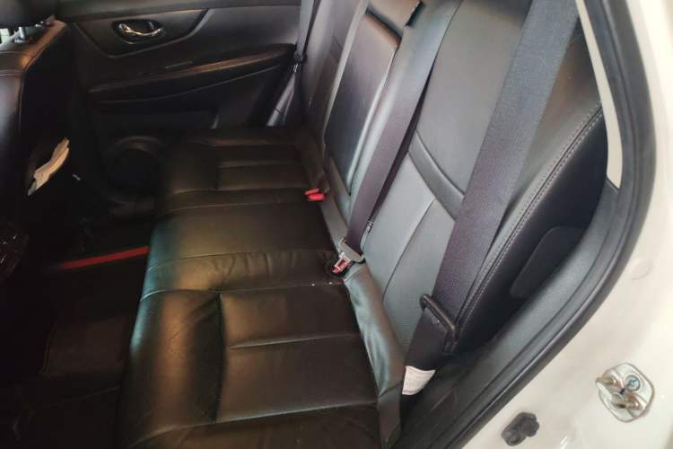 Used Nissan X-Trail 2014 2.0L CVT Comfort Edition 2WD Left Rear Seat