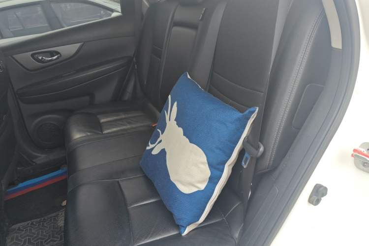 Used Nissan X-Trail 2014 2.0L CVT Comfort Edition 2WD Left Rear Seat