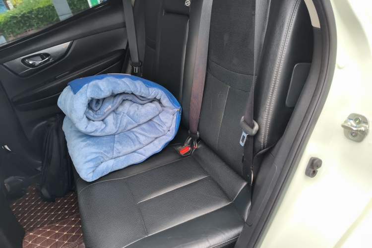 Used Nissan X-Trail 2014 2.5L CVT Luxury Edition 4WD Left Rear Seat