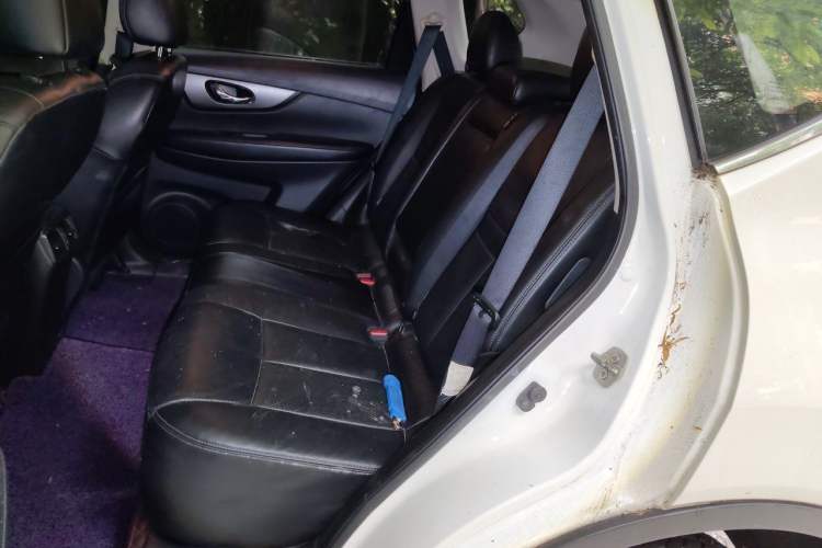 Used Nissan X-Trail 2014 2.0L CVT Comfort Edition 2WD Left Rear Seat