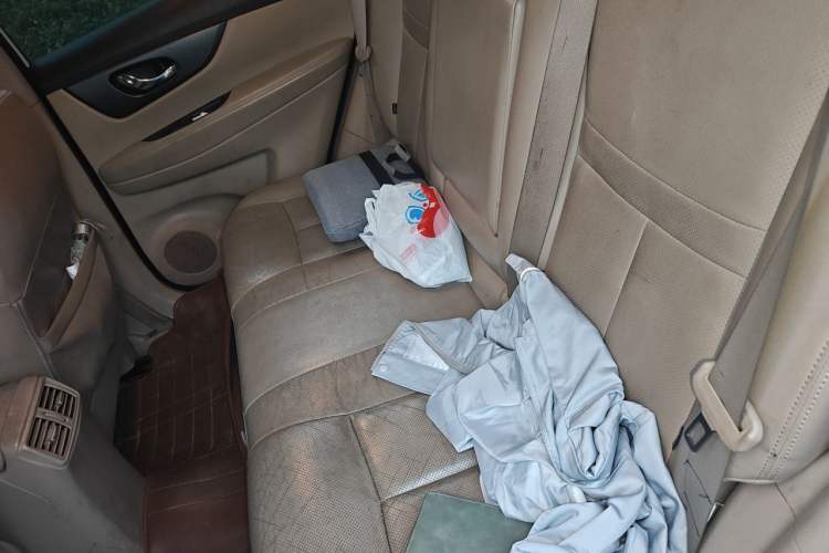 Used Nissan X-Trail 2014 2.0L CVT Comfort Edition 2WD Left Rear Seat