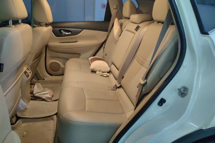Used Nissan X-Trail 2014 2.0L CVT Comfort Edition 2WD Left Rear Seat