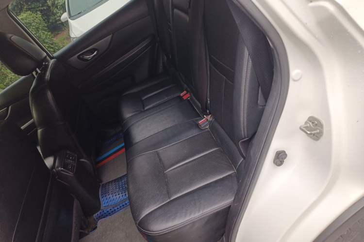 Used Nissan X-Trail 2014 2.0L CVT Comfort Edition 2WD Left Rear Seat