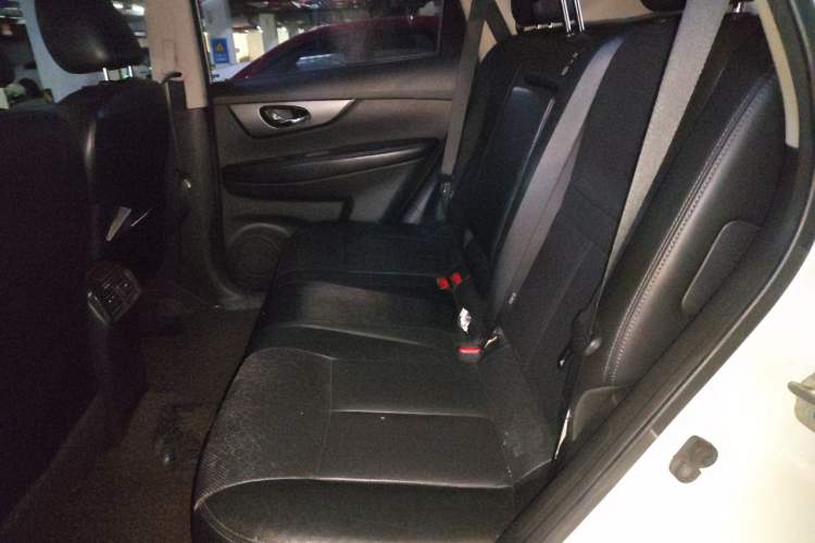 Used Nissan X-Trail 2014 2.0L CVT Comfort Edition 2WD Left Rear Seat