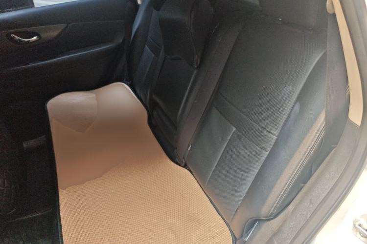 Used Nissan X-Trail 2014 2.0L CVT Comfort Edition 2WD Left Rear Seat