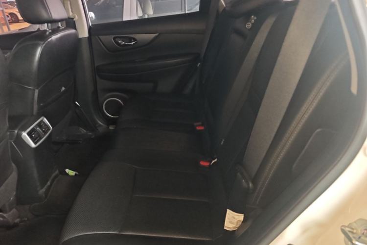 Used Nissan X-Trail 2014 2.0L CVT Comfort Edition 2WD Left Rear Seat