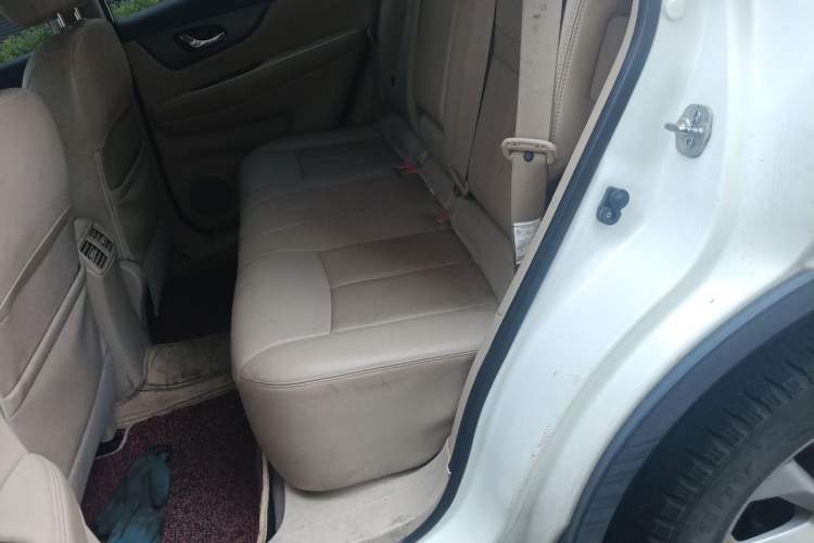 Used Nissan X-Trail 2014 2.0L CVT Smart Edition 2WD Left Rear Seat