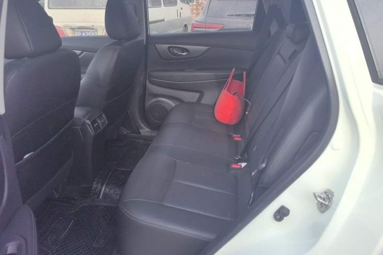 Used Nissan X-Trail 2014 2.0L CVT Comfort Edition 2WD Left Rear Seat