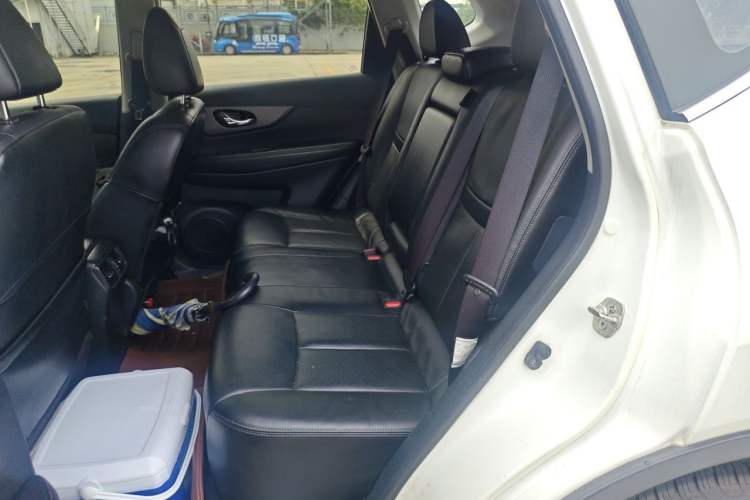 Used Nissan X-Trail 2014 2.0L CVT Comfort Edition 2WD Left Rear Seat