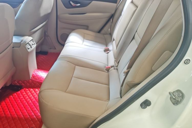 Used Nissan X-Trail 2014 2.0L CVT Comfort Edition 2WD Left Rear Seat