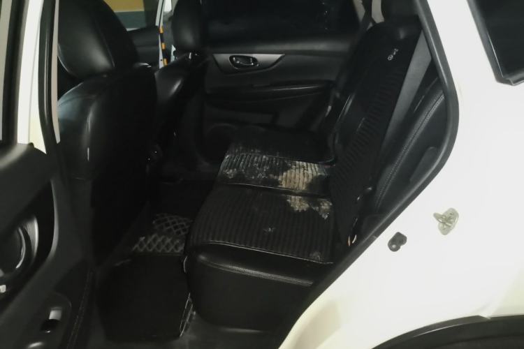 Used Nissan X-Trail 2014 2.0L CVT Comfort Edition 2WD Left Rear Seat