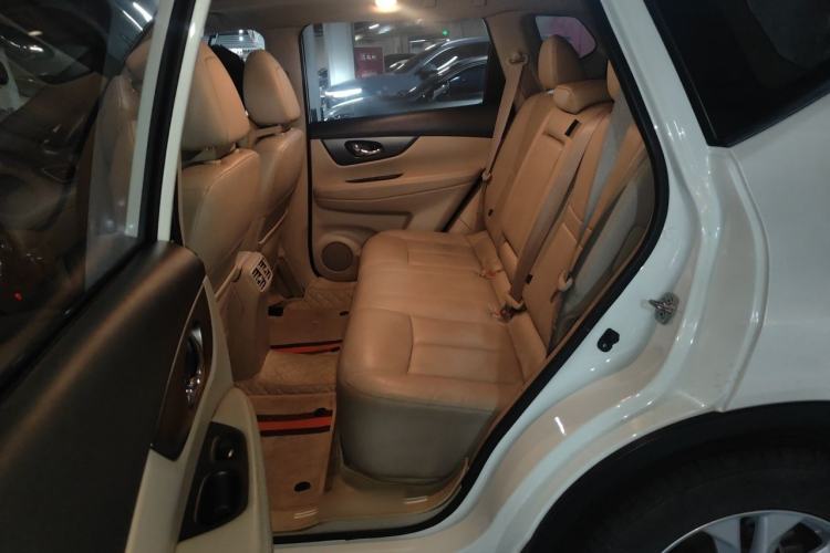 Used Nissan X-Trail 2014 2.0L CVT Smart Edition 2WD Left Rear Seat