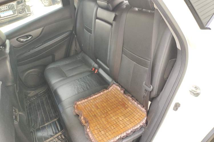 Used Nissan X-Trail 2014 2.0L CVT Comfort Edition 2WD Left Rear Seat