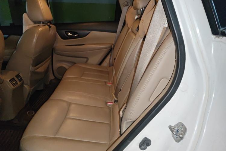 Used Nissan X-Trail 2014 2.0L CVT Comfort Edition 2WD Left Rear Seat