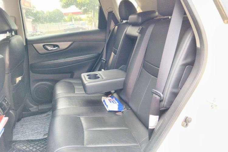 Used Nissan X-Trail 2014 2.0L CVT Smart Edition 2WD Left Rear Seat