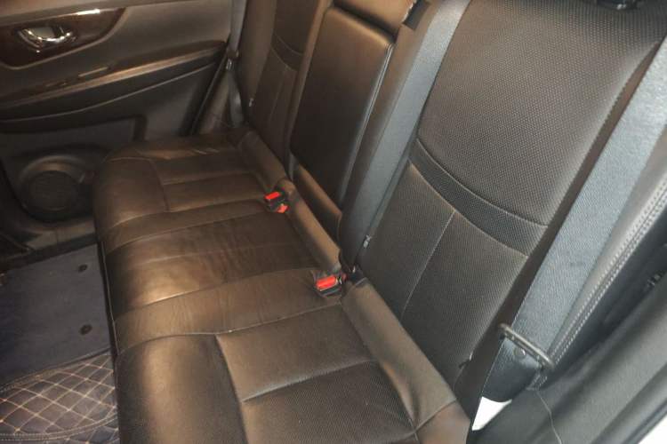 Used Nissan X-Trail 2014 2.5L CVT Ultimate Edition 4WD Left Rear Seat