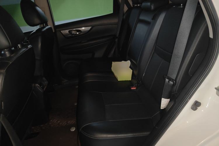 Used Nissan X-Trail 2014 2.5L CVT Luxury Edition 4WD Left Rear Seat