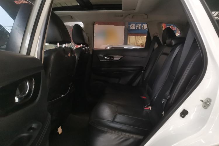 Used Nissan X-Trail 2014 2.5L CVT Leading Edition 4WD Left Rear Seat