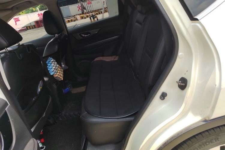 Used Nissan X-Trail 2014 2.5L CVT Luxury Edition 4WD Left Rear Seat