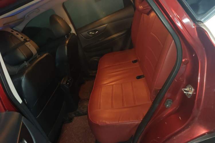 Used Nissan X-Trail 2014 2.0L CVT Comfort Edition 2WD Left Rear Seat