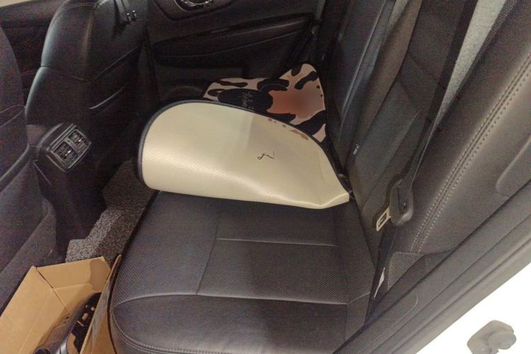 Used Nissan X-Trail 2014 2.0L CVT Comfort Edition 2WD Left Rear Seat