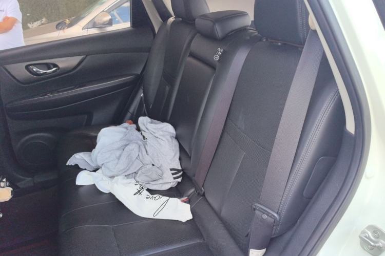 Used Nissan X-Trail 2014 2.0L CVT Comfort Edition 2WD Left Rear Seat