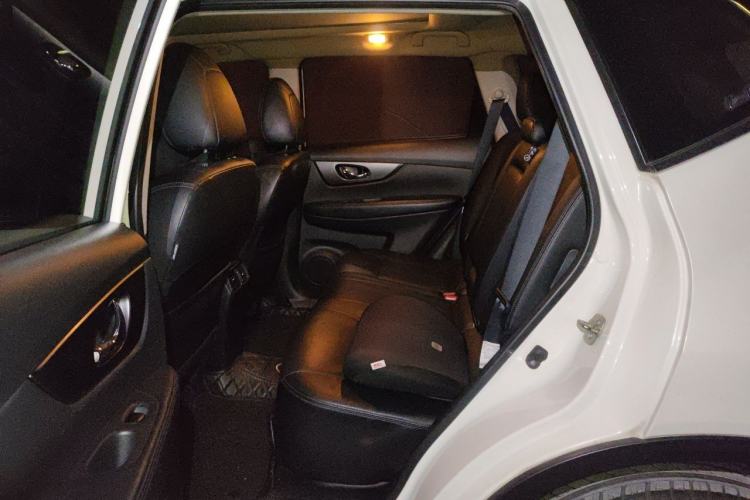 Used Nissan X-Trail 2014 2.0L CVT Comfort Edition 2WD Left Rear Seat